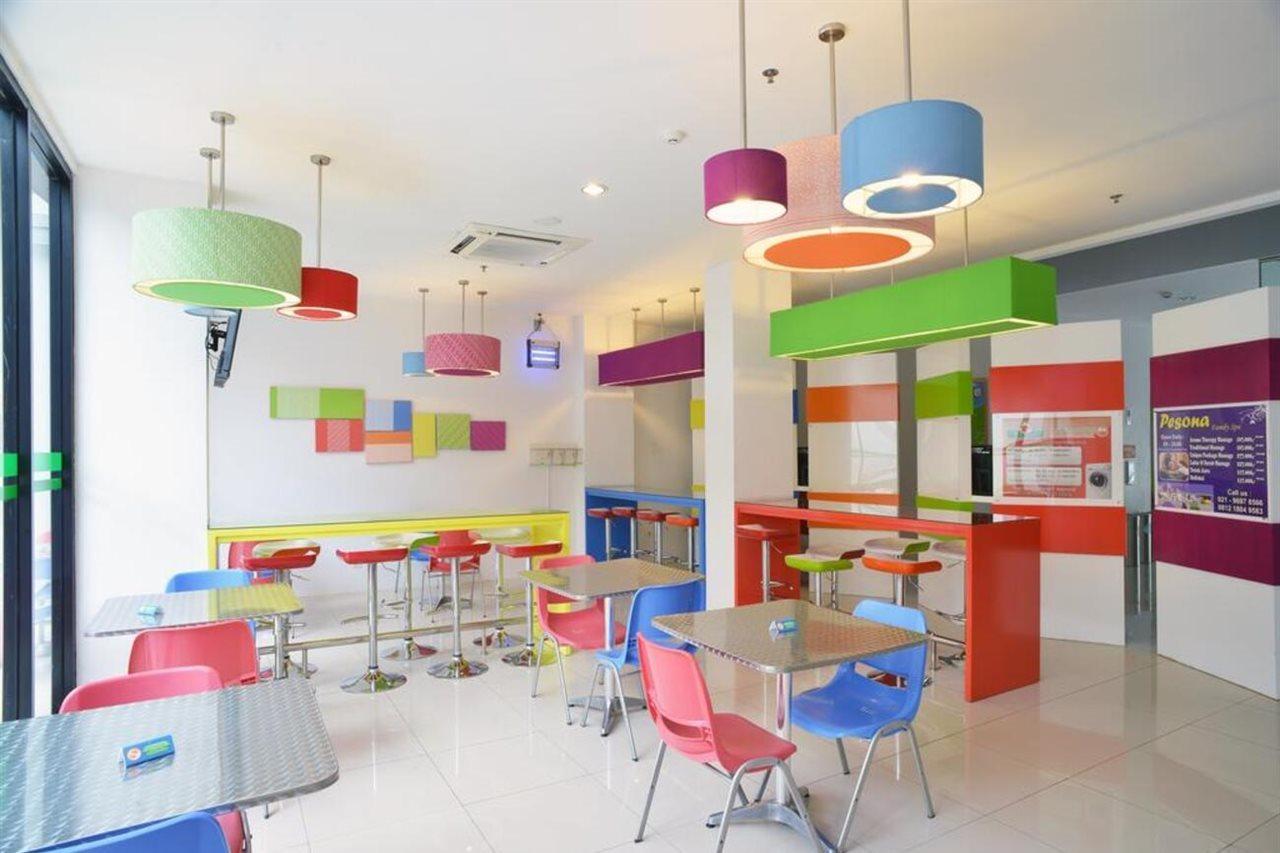 Pop! Hotel Tebet Jakarta Exterior photo