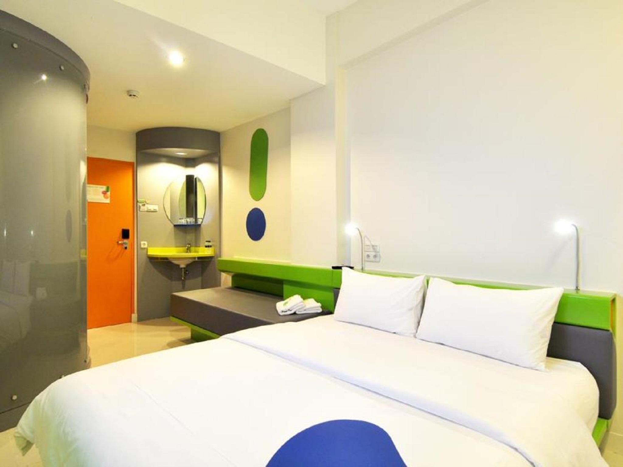 Pop! Hotel Tebet Jakarta Exterior photo