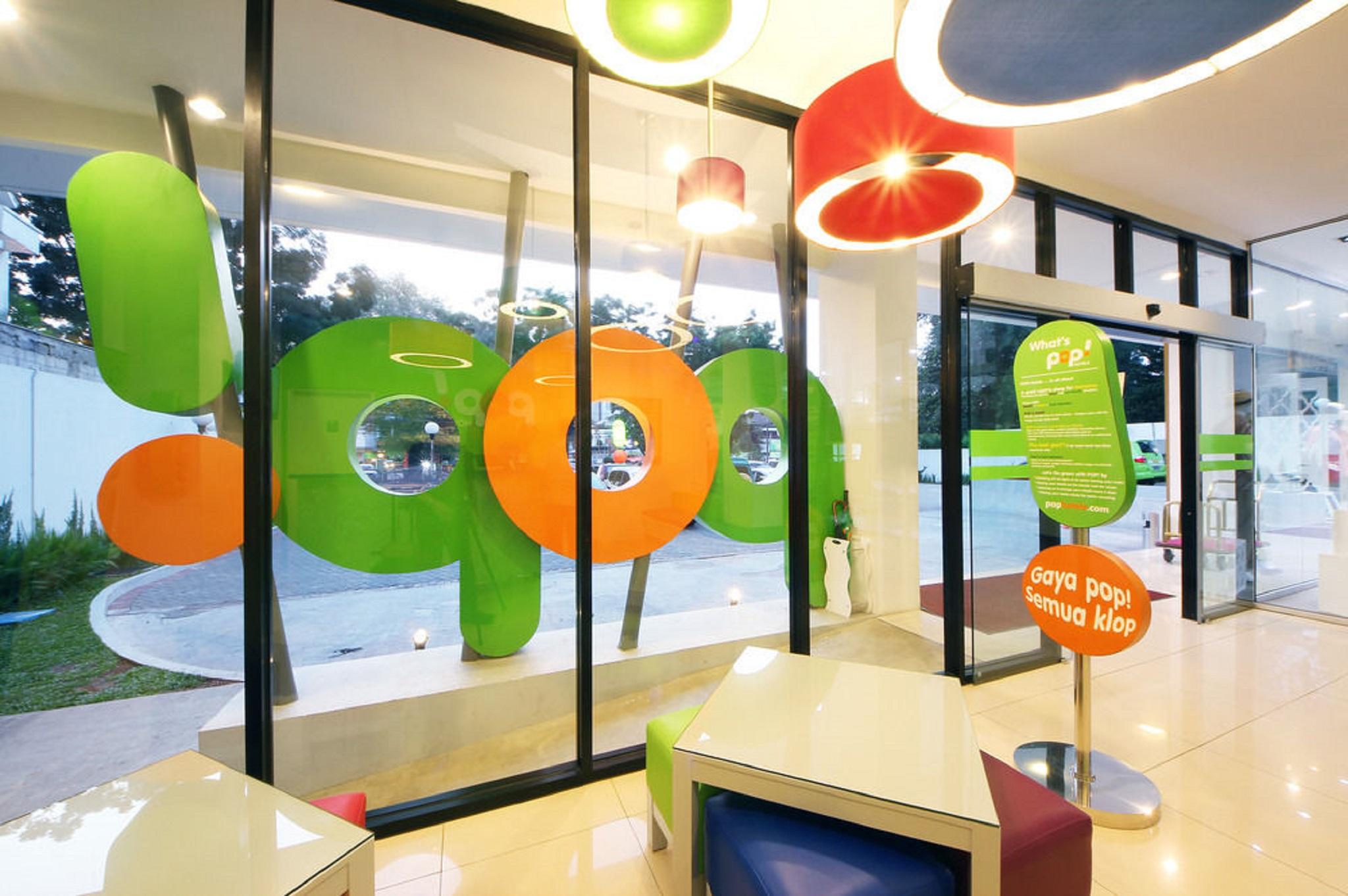 Pop! Hotel Tebet Jakarta Exterior photo