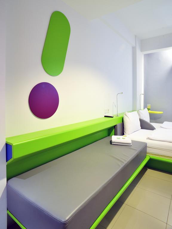 Pop! Hotel Tebet Jakarta Exterior photo