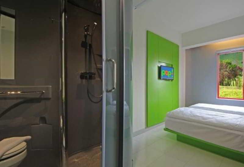 Pop! Hotel Tebet Jakarta Exterior photo