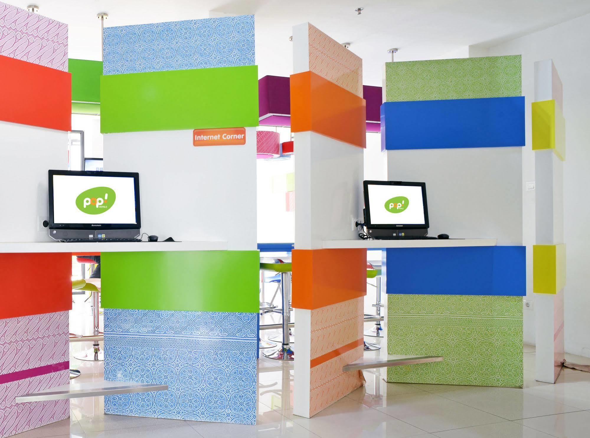 Pop! Hotel Tebet Jakarta Exterior photo